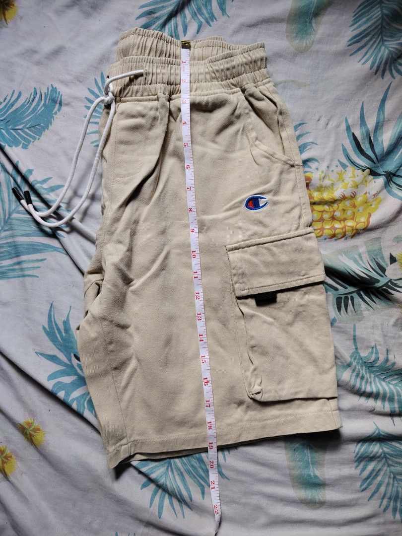 Champion Cargo shorts (Category: Shorts) located in Manila. Submitted by livecloud.68f180 (Listing ID 1465760525, Image 2). Description: .
