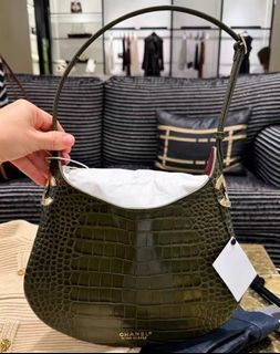 （分類：）位於 。 由 yinluxury 提交（商品編號 1465861468，圖片 1）。簡介： 。