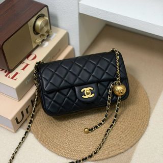 由 theone.boutique.tw (刊登 ID 1465850848，圖片 1) 提交，位於 的 (類別：)，說明：。