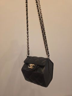 （分類：）位於 。 由 newcrystal-7feb40 提交（商品編號 1465946846，圖片 1）。簡介： 。