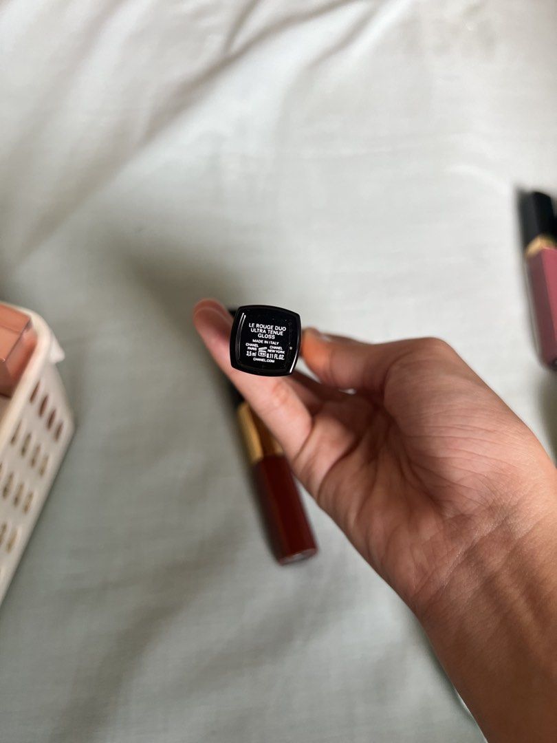 CHANEL LE ROUGE DUO 196 RED BROWN (Category: Makeup) located in Balanga. Submitted by cantreplyherehahahaha (Listing ID 1465788842, Image 2). Description: BNEW AUTH NO BOX.
