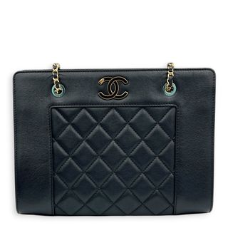 (Category: ) located in . Submitted by carousellluxury (Listing ID 1464643948, Image 1). Description: .