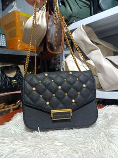 (Category: ) located in . Submitted by zksboutique (Listing ID 1465936786, Image 1). Description: .