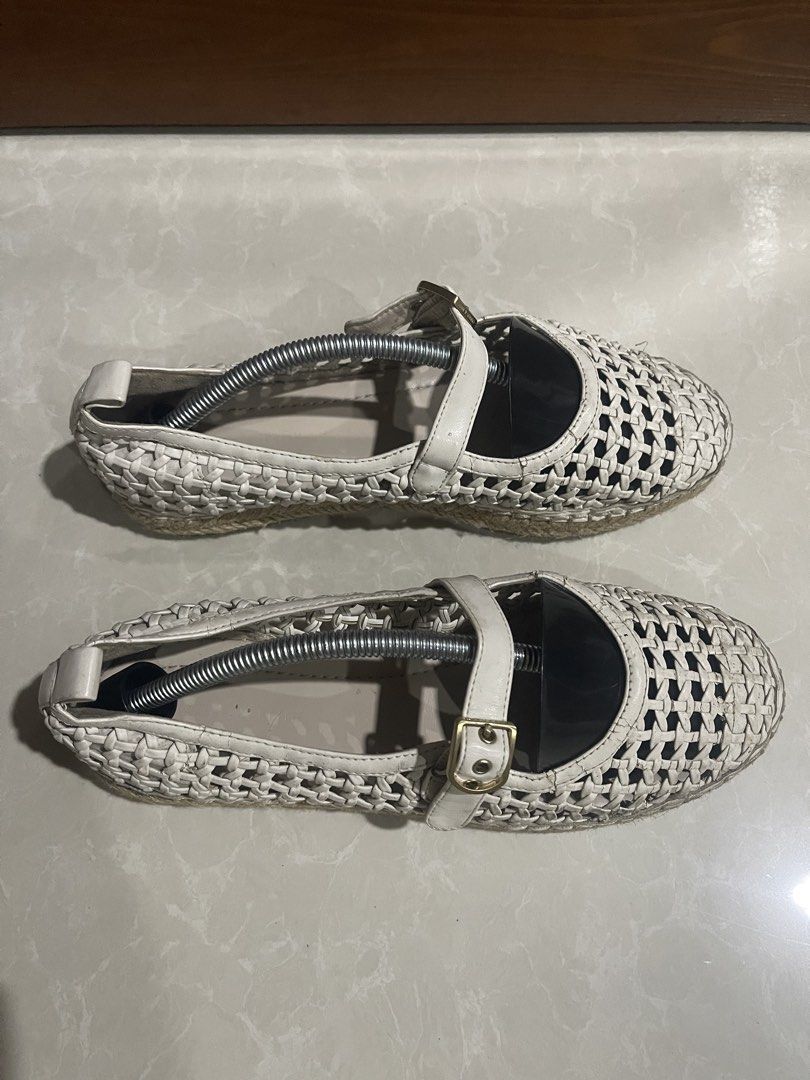 Charles & Keith Maryjane (Category: Flats & Sandals) located in Minglanilla. Submitted by mi_jin (Listing ID 1465853875, Image 2). Description: .