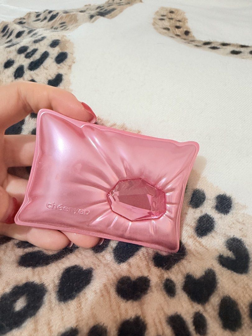 Cheeryep Pillow Gem Highlighting Powder Drinking Galaxy (Category: Makeup) located in Manila. Submitted by mengxir20193848 (Listing ID 1465879497, Image 1). Description: - Brand/Model: Cheeryep Highlighter Compact - Shade: SH02 Drinking Galaxy (6g) - Design: Pink pillow shape with a clear gem embedded on the front lid and a built-in mirror - Condition: Swatched once or twice, barely touched (like new) - Authenticity/Details: Back sticker clearly 