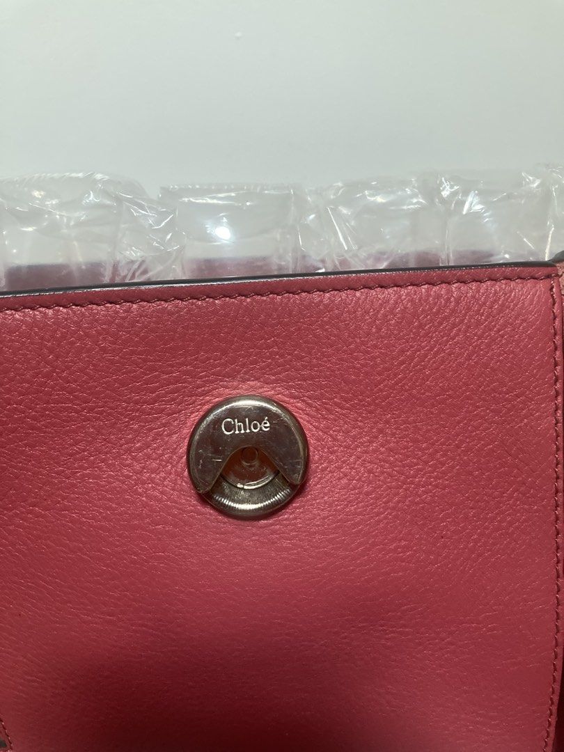 chloe (Category: Luxury Bags & Wallets) located in Taytay. Submitted by benandsolcloset (Listing ID 1465781840, Image 3). Description: .