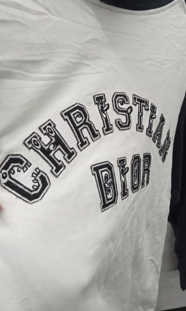Christian Dior (Category: Luxury Apparel) located in Naga. Submitted by aboy1234245 (Listing ID 1465776268, Image 2). Description: Christian Dior Asnew W23-L28 no lace sa hood.