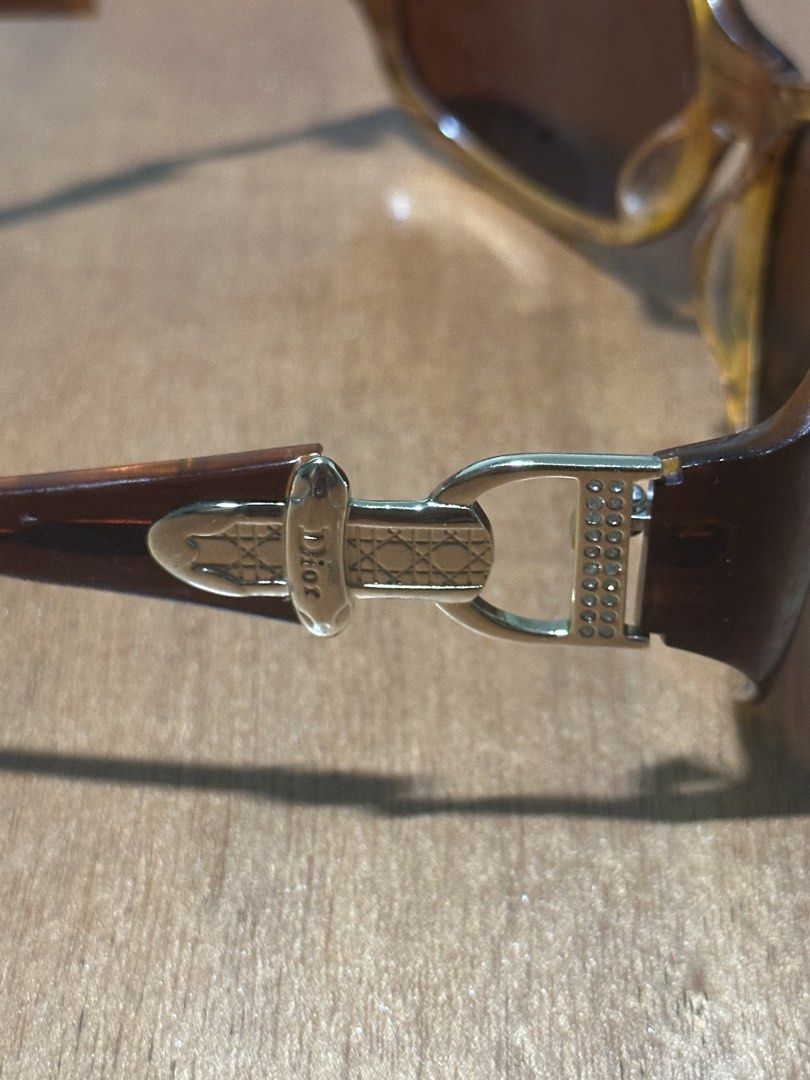 Christian Dior Cannage Sunglasses (Category: Sunglasses & Eyewear) located in Bacolod City. Submitted by dannnsoy (Listing ID 1465897359, Image 3). Description: Christian Dior Cannage Sunglasses •In very good condition •Issue: Minimal signs of usage •Price: 3699 only 📍Note: Color may vary to due lighting and camera resolution. .
