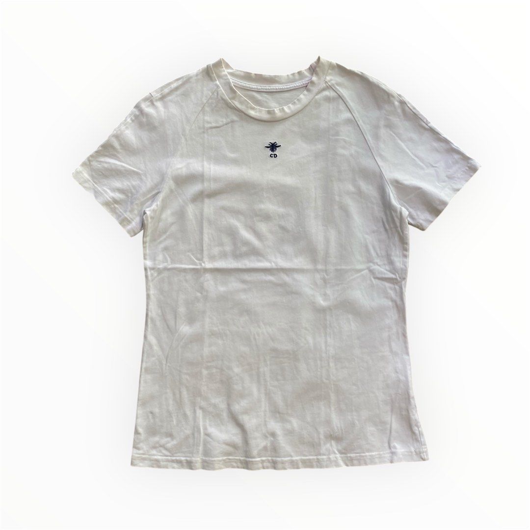 Christian Dior White Tee (Category: Shirts) located in Davao. Submitted by workmensph (Listing ID 1460724668, Image 3). Description: Size Small 17.5” x 25” Very Good Condition .