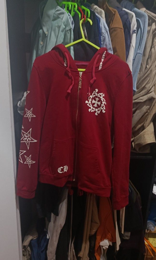 Chrome heart hoodie jacket (Category: Coats, Jackets and Outerwear) located in Jaen. Submitted by vinzyrus217291 (Listing ID 1465878839, Image 2). Description: as new condition W 18X L23 no issues ø0FFø pero maganda Nueva ecija location 📍 can do meetups or shipping via jnt.