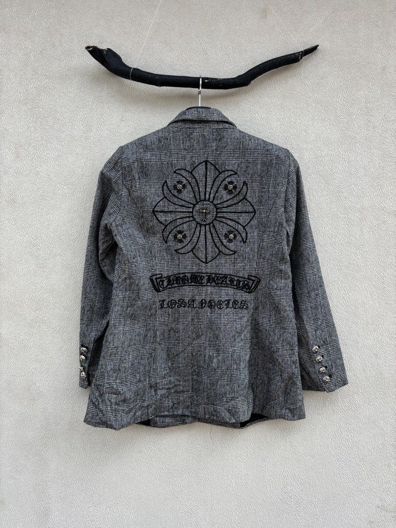 Chrome Hearts Coat (Category: Coats, Jackets and Outerwear) located in Baybay. Submitted by thrift.ed2023 (Listing ID 1465783362, Image 2). Description: Chrome Hearts Coat Large 20x28 No Issue Good as New .