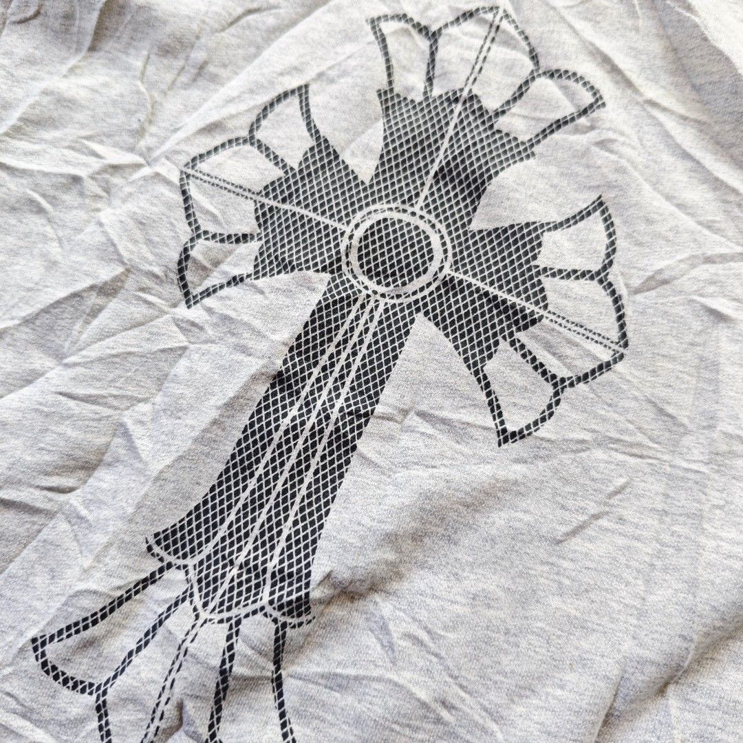 Chrome hearts Sando (Category: Activewear) located in Pontevedra. Submitted by estudyanthriftttt (Listing ID 1465780604, Image 2). Description: DIMES :18 / 27 EXCELLENT AS NEW CONDITION NO ISSUE NO OTHER TAGS 9.8/10 COLOR RATE.