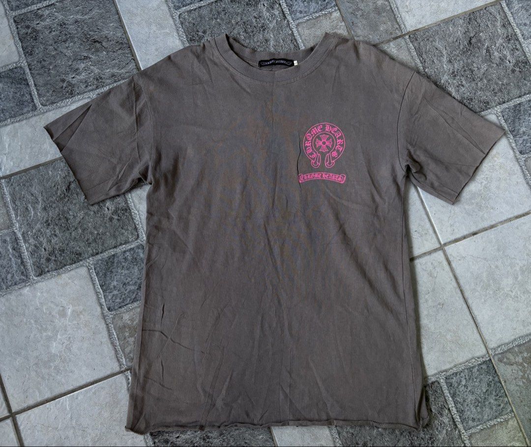 Chrome Hearts Tee (Category: Tshirts & Polo Shirts ) located in Calamba. Submitted by manila.fits (Listing ID 1465834032, Image 1). Description: Chrome Hearts Tee Large Width 20 Length 28 In pristine condition.