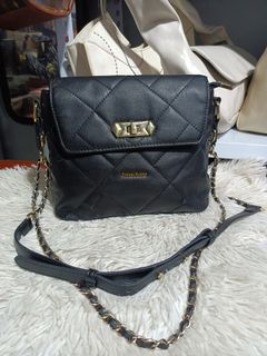 (Category: ) located in . Submitted by zksboutique (Listing ID 1465936782, Image 1). Description: .