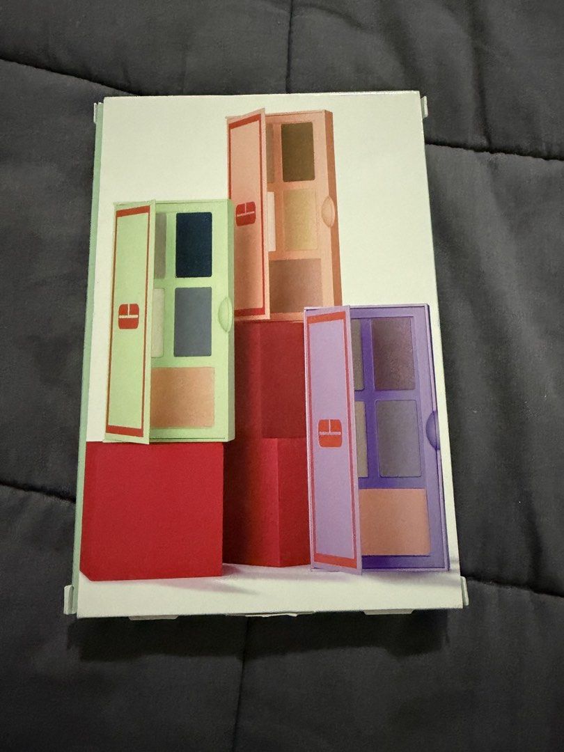 Clinique Three Eye-And-Cheek Palettes Set (Category: Makeup) located in Kawit. Submitted by sdzlyra (Listing ID 1465836966, Image 3). Description: 3 palettes, never been used Gift from relative from US Only 1 blush has been swatched very lightly (see photos) Will include 1 small eye palette as freebie ✨ LP na po + SF 🙏🏻 Shipping via J&T/Lalamove SF c/o buyer Manila weekdays, Cavite weekends.