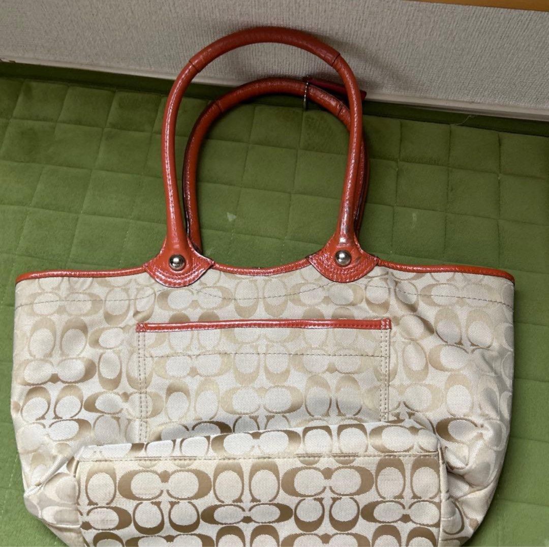Coach Bleecker in Pink flowers (Category: Tote Bags) located in Leyte. Submitted by _dearvintage (Listing ID 1465863472, Image 2). Description: ETA: 1-2 weeks from Japan ✈️ Dm for more info :).