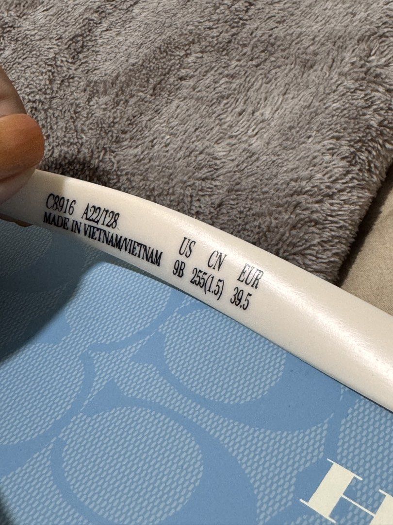 Coach Blue Signature C Flip Flops Size 9 (Category: Slippers and slides) located in Quezon City. Submitted by jdfarala (Listing ID 1465824037, Image 2). Description: - Brand: Coach - Item: Flip flops - Color: Light blue with signature C monogram print and white straps - Size: 9B US / 39.5 EUR - Condition: Brand new, authentic ** Can do meetups in Fairview/BGC/McKinley ** Buyer to book & pay for courier services if delivery is within Metro Manila.