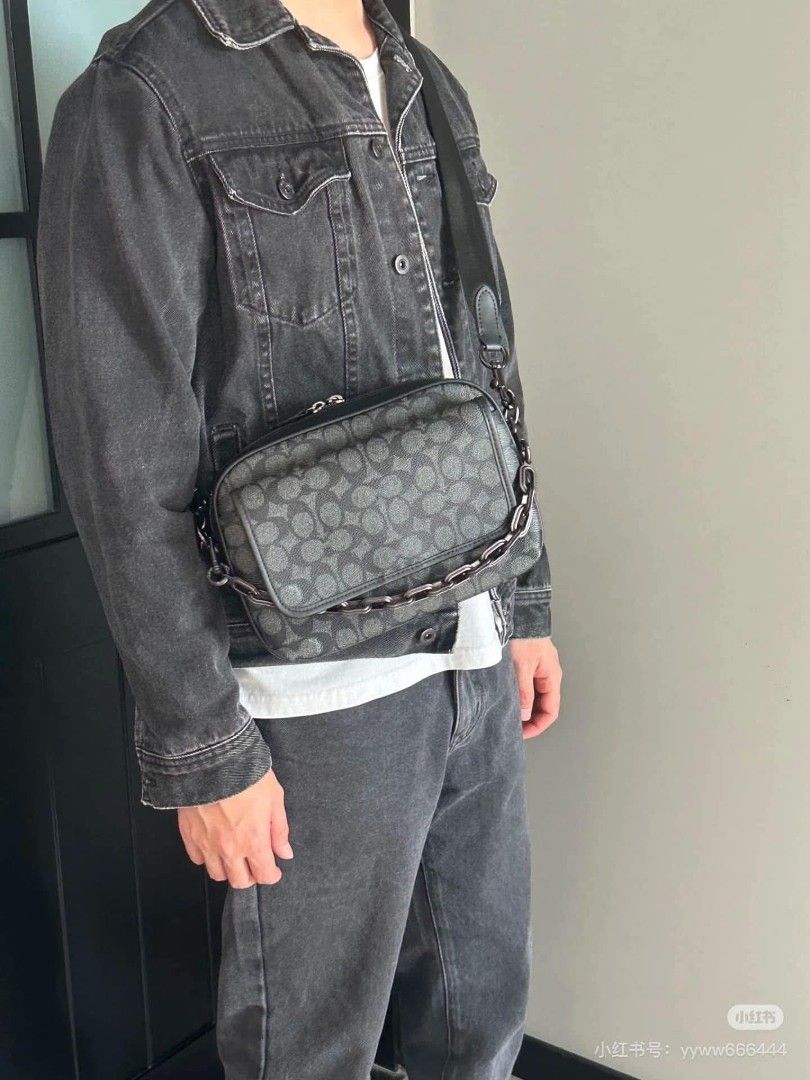Coach Charter Flap Crossbody Bag (Category: Sling Bags) located in Manila. Submitted by msddirectfactoryoutlet (Listing ID 1465920571, Image 2). Description: .