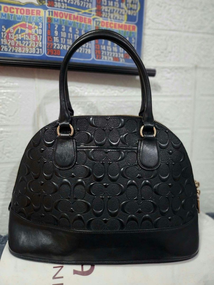 Coach hand bag (Category: Announcements) located in Caloocan City. Submitted by fastfalcon-66ae (Listing ID 1465764014, Image 2). Description: coach hand bag.