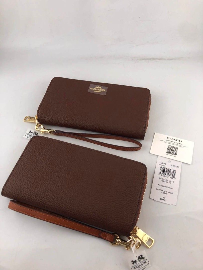 Coach Long Wallet with Cardcase (Category: Wallets & Card holders) located in Quezon City. Submitted by bagsboutiqueph (Listing ID 1465807245, Image 3). Description: LAST PRICE POSTED. LIMITED STOCKS! BRANDNEW WITH INCLUSIONS. COLOR MAY SLIGHTLY VARY IN ACTUAL DUE TO LIGHTING AND CAMERA SETTING. OTHER PHOTOS WILL BE SEND DURING PURCHASE AND FOR SURE BUYERS ONLY. WHEN IN DOUBT, DO NOT ORDER. THANK YOU..