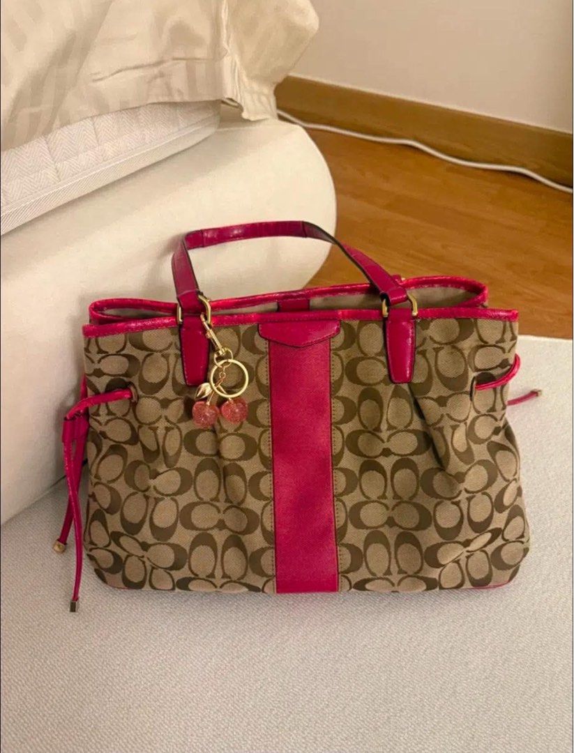 Coach Pink drawstring Bag (Category: Luxury Bags & Wallets) located in Leyte. Submitted by _dearvintage (Listing ID 1465837958, Image 2). Description: ETA: 1 month from Korea 🇰🇷 Dm for more info :).