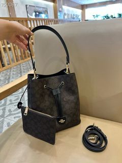 (Category: ) located in . Submitted by fancycollzstore (Listing ID 1465769025, Image 1). Description: .