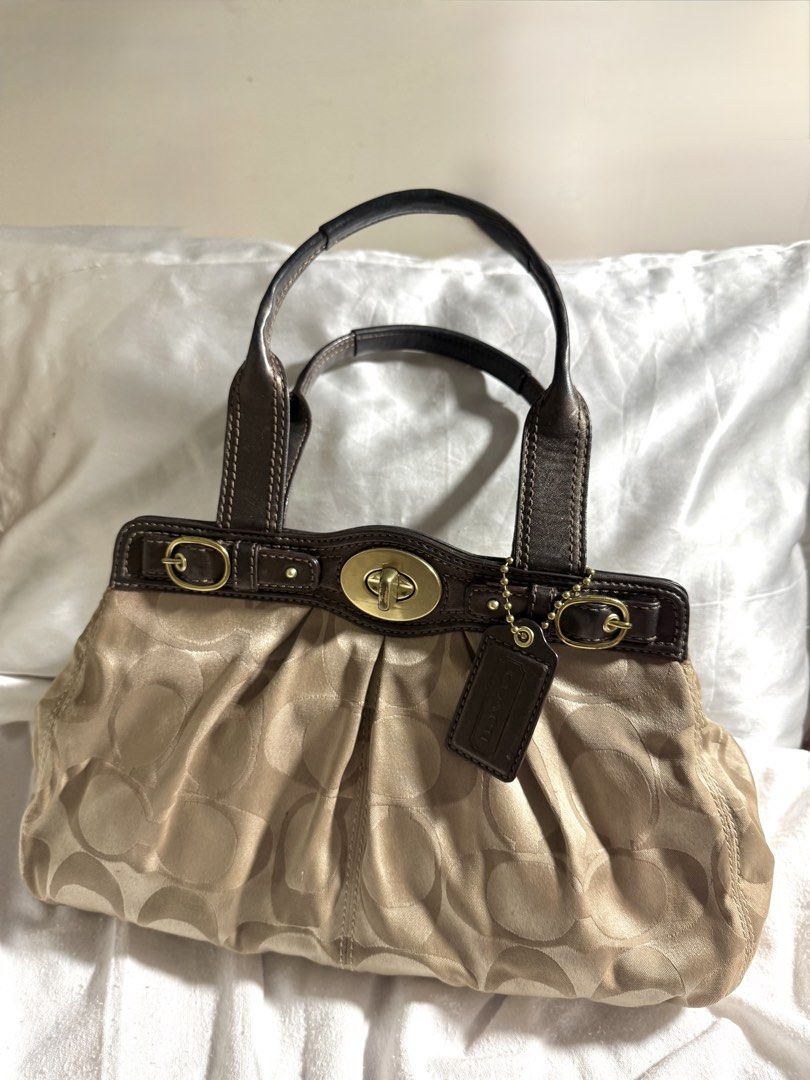 Coach Sateen Garnet (Category: Luxury Bags & Wallets) located in Manila. Submitted by decl.closet. (Listing ID 1465950216, Image 1). Description: Sign of use see photos Lalamove ready .