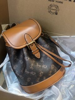 (Category: ) located in . Submitted by fashion_collection (Listing ID 1465934451, Image 1). Description: .
