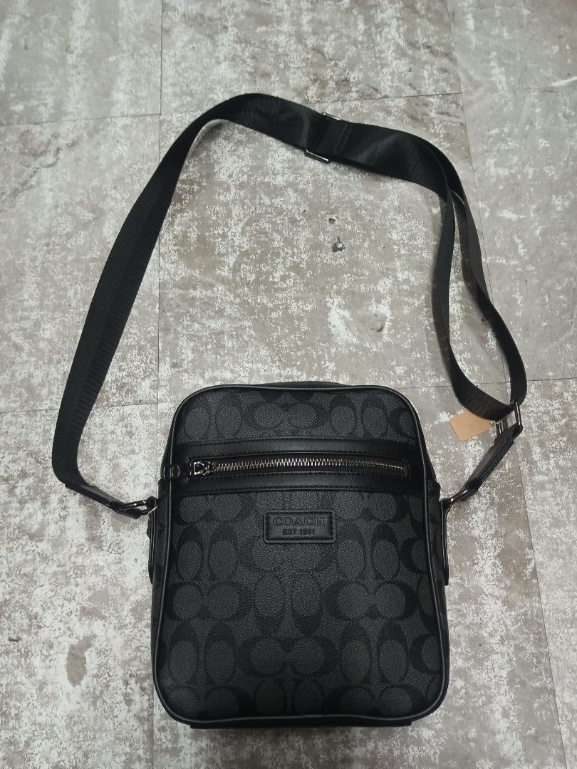 Coach sling bag (Category: Sling Bags) located in Baguio. Submitted by brandeditems16 (Listing ID 1465833381, Image 1). Description: in good condition no flaws or damage dustbag provided only negotiable price.
