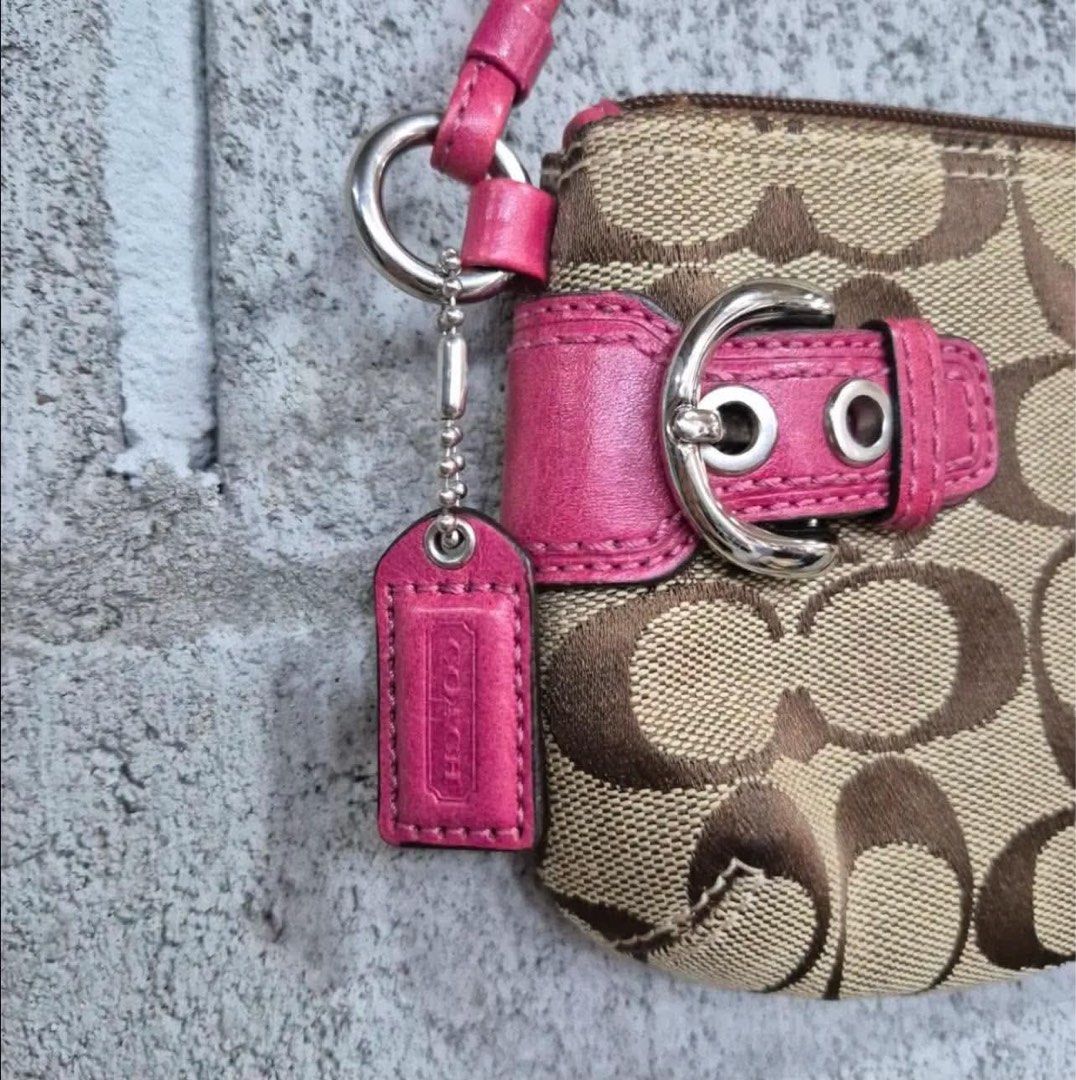 Coach Soho bag (Category: Luxury Bags & Wallets) located in Leyte. Submitted by _dearvintage (Listing ID 1465838822, Image 2). Description: ETA: 1 month from Korea 🇰🇷 Dm for more info :).