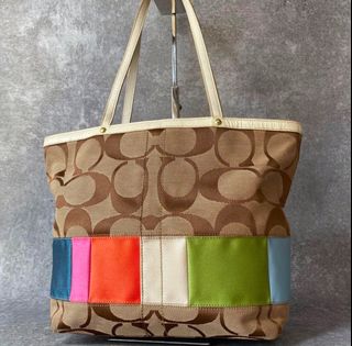 (Category: ) located in . Submitted by _dearvintage (Listing ID 1465878099, Image 1). Description: .