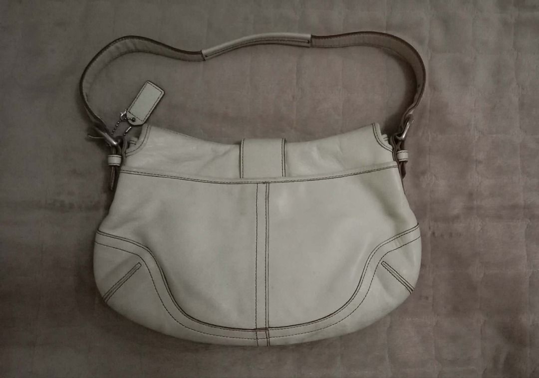 Coach Vintage Soho (Category: Shoulder Bags) located in Calapan. Submitted by jyka12345 (Listing ID 1465860884, Image 2). Description: .