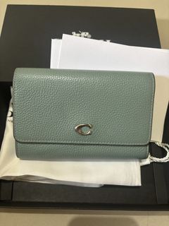 (Kategori: ) berada di . Dikirim oleh lovedbydevvv (ID iklan 1465833965, Gambar 1). Deskripsi: .