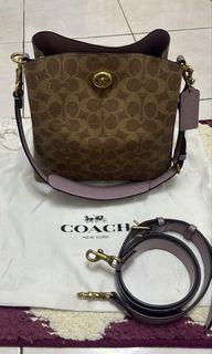 (Category: ) located in . Submitted by loved.shopping (Listing ID 1465878153, Image 1). Description: .