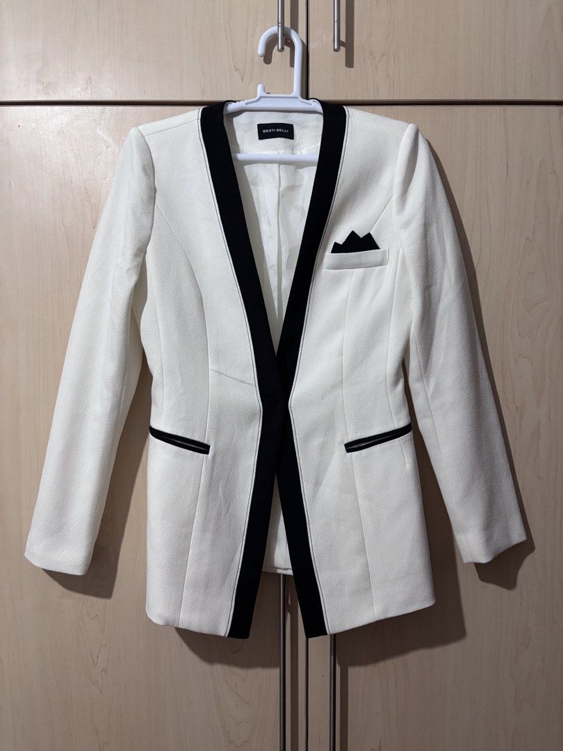 Coat | Black and White - Small (Category: Coats, Jackets and Outerwear) located in Makati City. Submitted by thehappykart (Listing ID 1465807203, Image 1). Description: ❗️Flaw at the inner right shoulder (as seen on photo) - not visible outside — Please take note of the following guidelines: 📍 Makati City, Metro Manila •Items are available to Metro Manila buyers only 📦 Pick Up and Delivery Options (c/o Buyer) • Meet-up: Chino Roces Ave. (near K