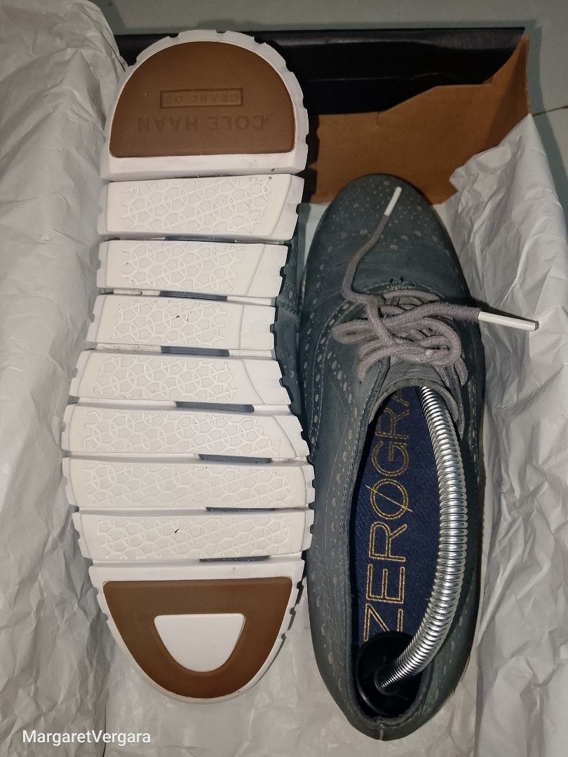 Cole Haan ZEROGRAND (Category: Dress Shoes) located in Caloocan City. Submitted by gareth.vergara (Listing ID 1465924955, Image 2). Description: Cole Haan ZEROGRAND Size 7.5w With Replacement Box No Issues DM po sa interested Location Camarin Caloocan.