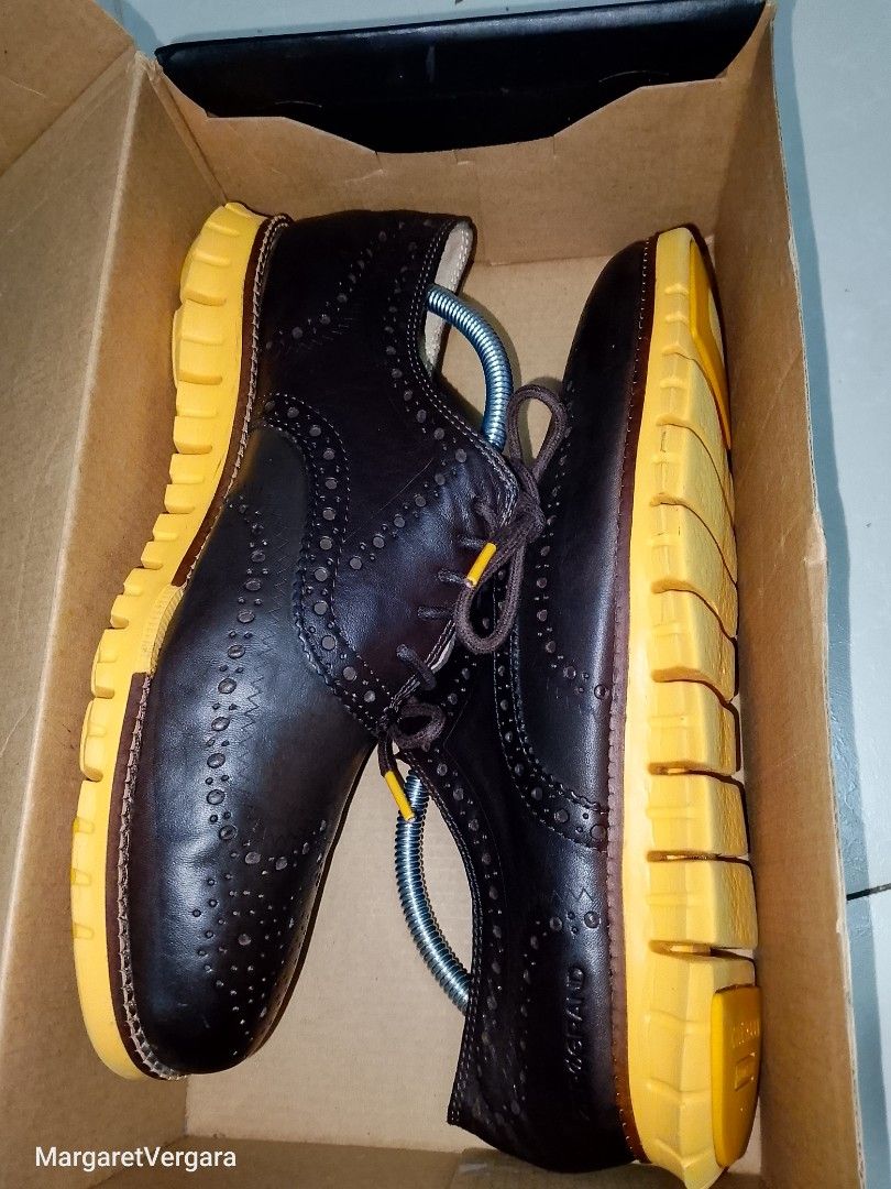 Cole Haan ZEROGRAND Wing Ox (Category: Dress Shoes) located in Caloocan City. Submitted by gareth.vergara (Listing ID 1465930629, Image 3). Description: Cole Haan 2 ZeroGrand STCHLTE Color: Bracken Leather/GL Size: 8.5 w Original Price 10,995 With Box Price 3,600 No issues😉.