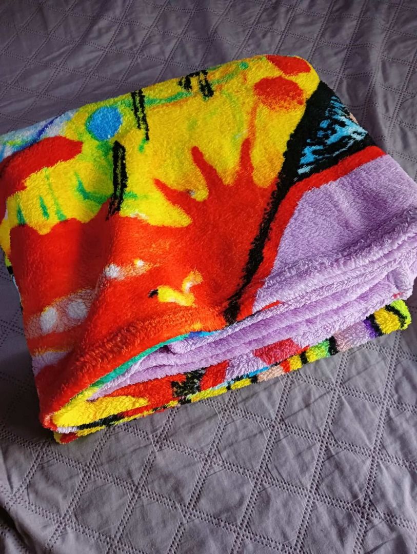 Colorful Elephant Blankets (Category: Bedding & Towels) located in Caloocan City. Submitted by ozje1422546 (Listing ID 1465780008, Image 2). Description: Colorful blankets, 2 pcs available .