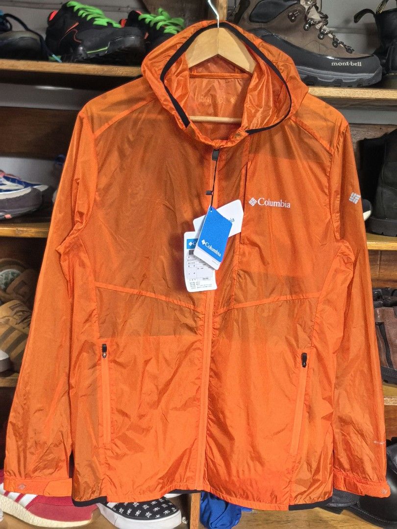 Columbia Omni Wind jacket (Category: Coats, Jackets and Outerwear) located in Baguio. Submitted by gabierfinds (Listing ID 1465830327, Image 1). Description: 📌Columbia Omni Wind jacket ▪️📍1 Size S 20x24L ▪️Leightweight / packable ▪️No issue ▪️New w/ hang tags ▪️1880 + SF Perfect for your casual fits, outdoor days, and timeless street style. 🖤 📍 Visit us at #44 Governor Pack Road (Bus Terminal Area) 📩 PM/DM us for more details, sizes & inquir