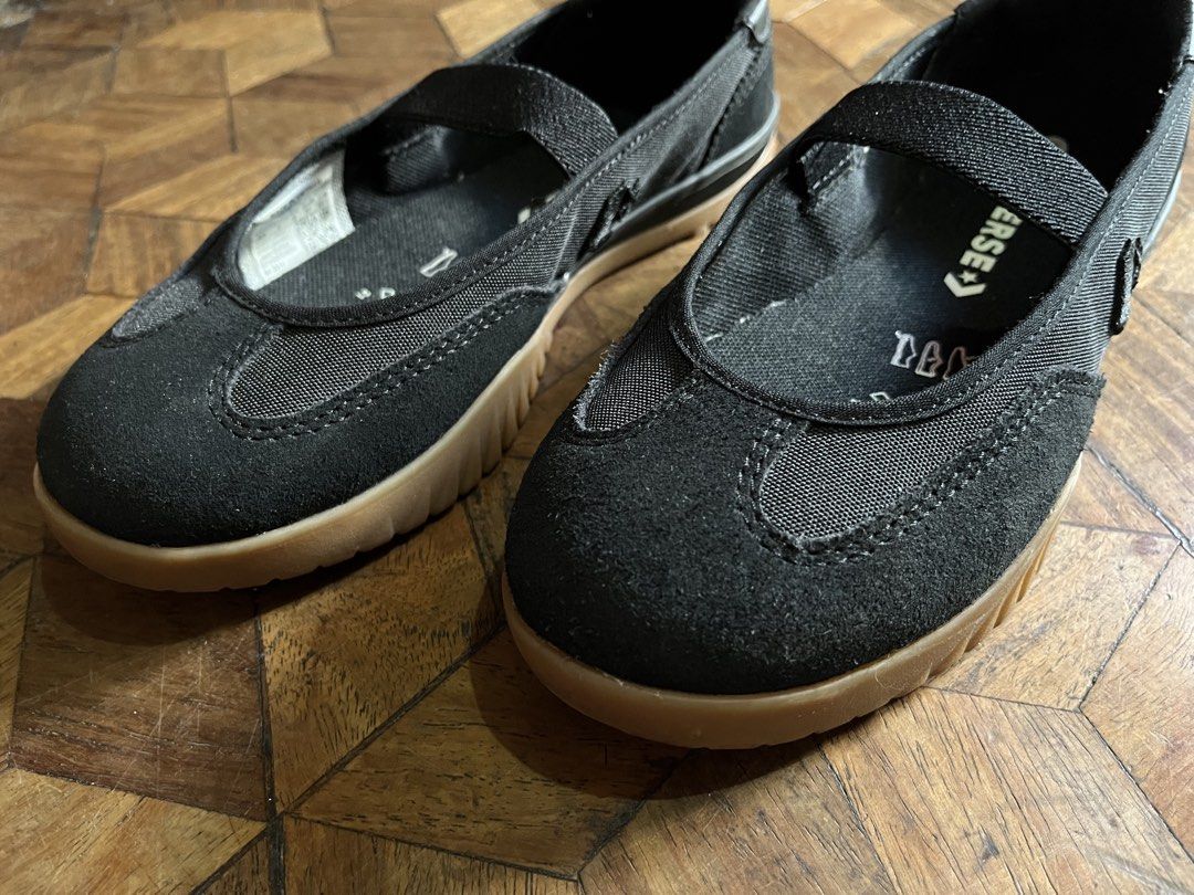 Mary Janes Sneakers| Converse Black Run Star Trainer Ballet Size UK 4.5 (Category: Sneakers) located in Paranaque City. Submitted by d4n13ll3 (Listing ID 1465831148, Image 2). Description: - Converse Run Star Trainer Ballet - Black with classic gum soles - Insole 24 cm long, fits 23 to 23.5 cm - Authentic, bought from their official orange app store for 4k - Lightly used, suede condition is as seen in photos - RFS: too big.