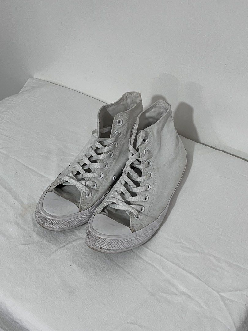 Converse High Cut White (Category: Casual Shoes) located in Imus. Submitted by justinelouis (Listing ID 1465842233, Image 2). Description: Location: Imus, Cavite.