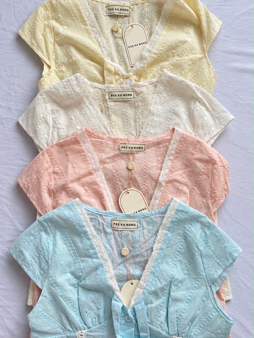 COQUETTE TOPS FOR KIKAY’S (Category: Blouses) located in Caloocan City. Submitted by beamariebaja0.2 (Listing ID 1465944081, Image 2). Description: FREE SIZE FROM BANGKOK THAILAND.