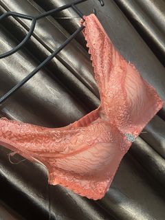 (Category: ) located in . Submitted by amaya_r11 (Listing ID 1465933084, Image 1). Description: .