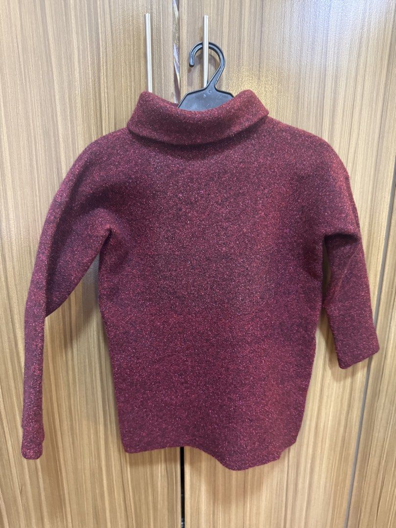 COS Wool Blend Turtleneck Sweater Maroon (Category: Coats, Jackets and Outerwear) located in Quezon City. Submitted by dropdeadprices (Listing ID 1465816807, Image 1). Description: - Brand/Style: COS turtleneck sweater - Color: Rich maroon - Material: Heavyweight wool blend (56% wool, 24% polyamide, 20% cotton) - Features: Long sleeves, cozy high collar, mixed texture knit Thick wool quality - Condition: Clean, well maintained, and great for cold