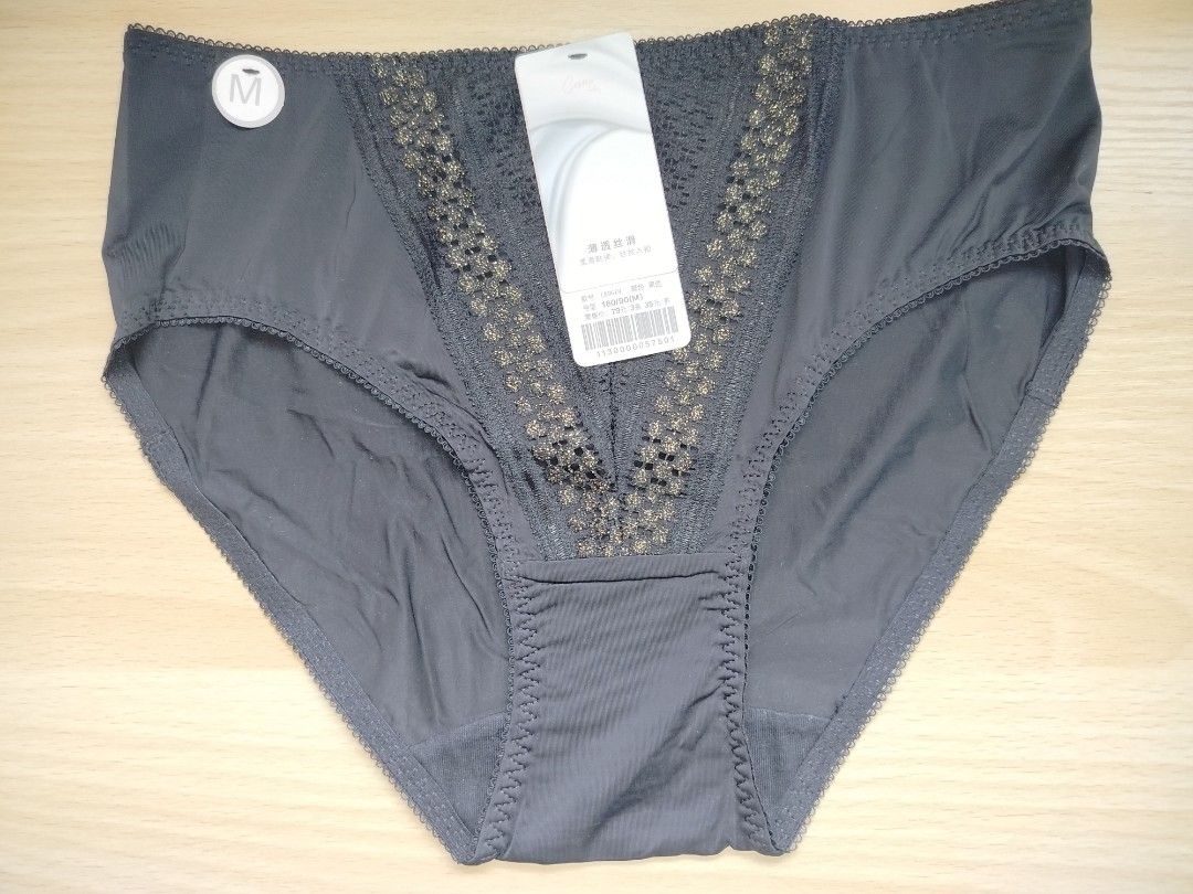 Cosmo Lady Black Lace Briefs Size M (Category: Undergarments & Loungewear) located in Rizal. Submitted by etcthings (Listing ID 1465926280, Image 2). Description: - Brand: Cosmo Lady - Size: 160/90 (M) - Condition: Brand new with original tags attached (unused) - Color: Black with chic gold and black front lace panels - Details: Smooth fabric, scalloped waist/leg trim, and a soft cotton gusset for comfort.