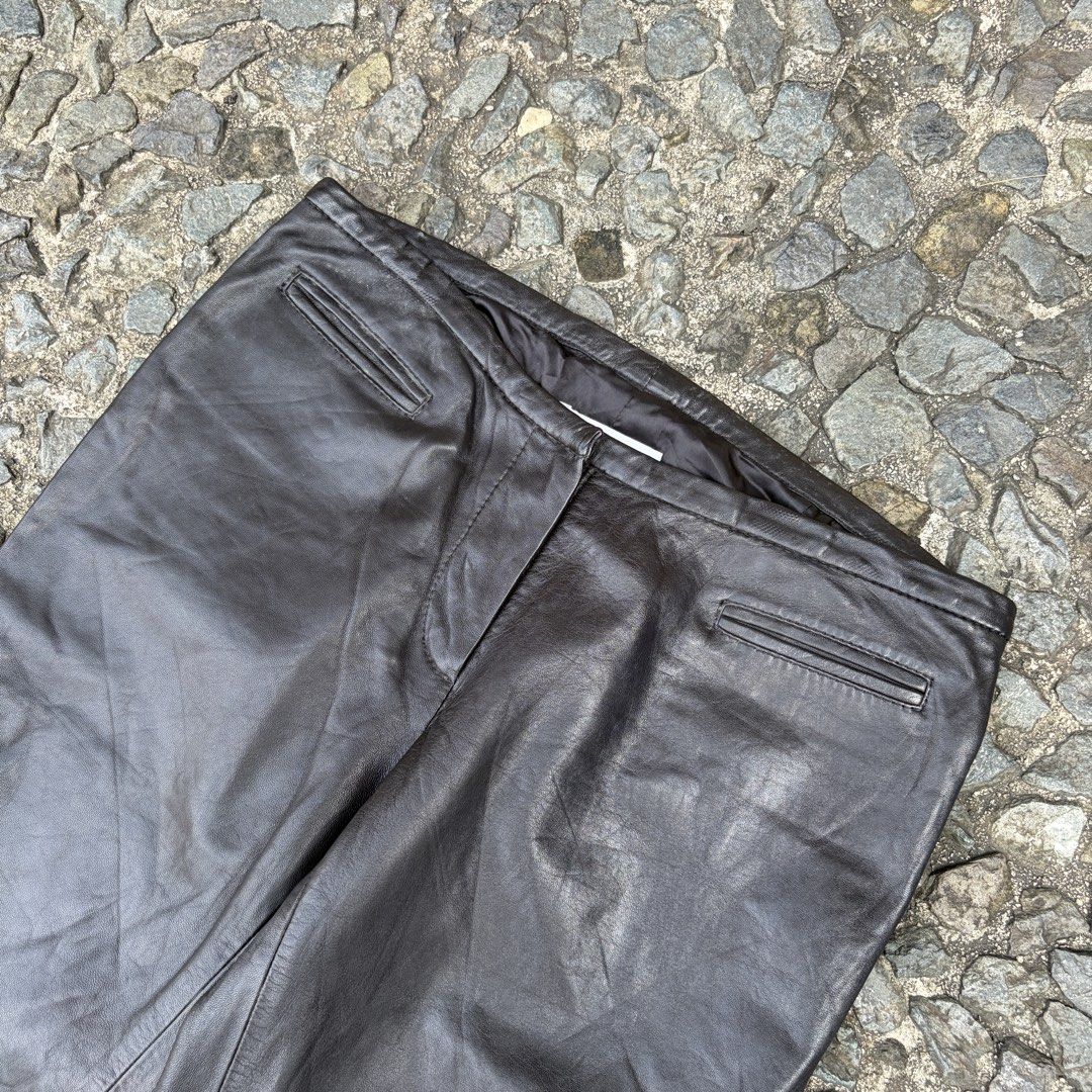 Costume National Leather Pants (Category: Other Bottoms) located in Manila. Submitted by stablesource (Listing ID 1465786414, Image 2). Description: Costume National Leather Pants Size 40 Dimension: 28 Waist 39 Full Length 7 Leg Opening Sign of Usage Needs Cleaning Kindly Check All Details Before Purchase🤝.