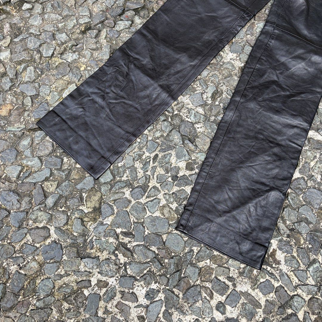 Costume National Leather Pants (Category: Other Bottoms) located in Manila. Submitted by stablesource (Listing ID 1465786414, Image 3). Description: Costume National Leather Pants Size 40 Dimension: 28 Waist 39 Full Length 7 Leg Opening Sign of Usage Needs Cleaning Kindly Check All Details Before Purchase🤝.