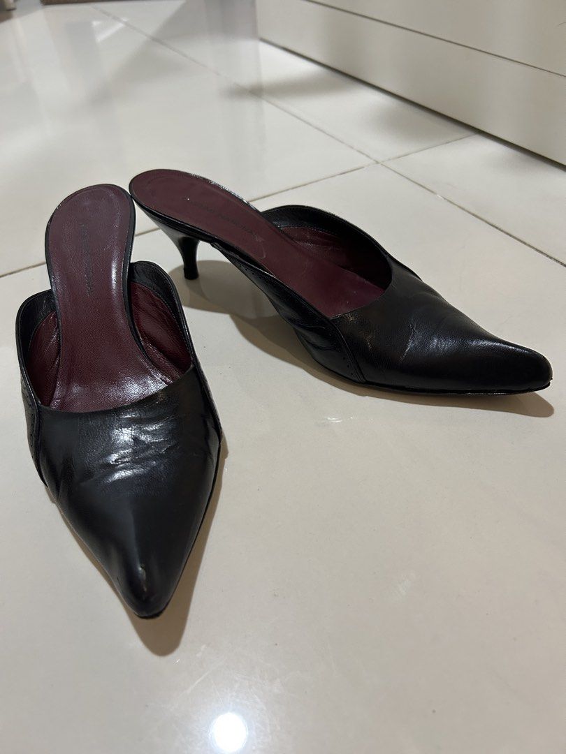 Costume National Mules IT 39.5 (Category: Sneakers & Footwear) located in Makati City. Submitted by miss.manolos.closet (Listing ID 1465940046, Image 2). Description: .