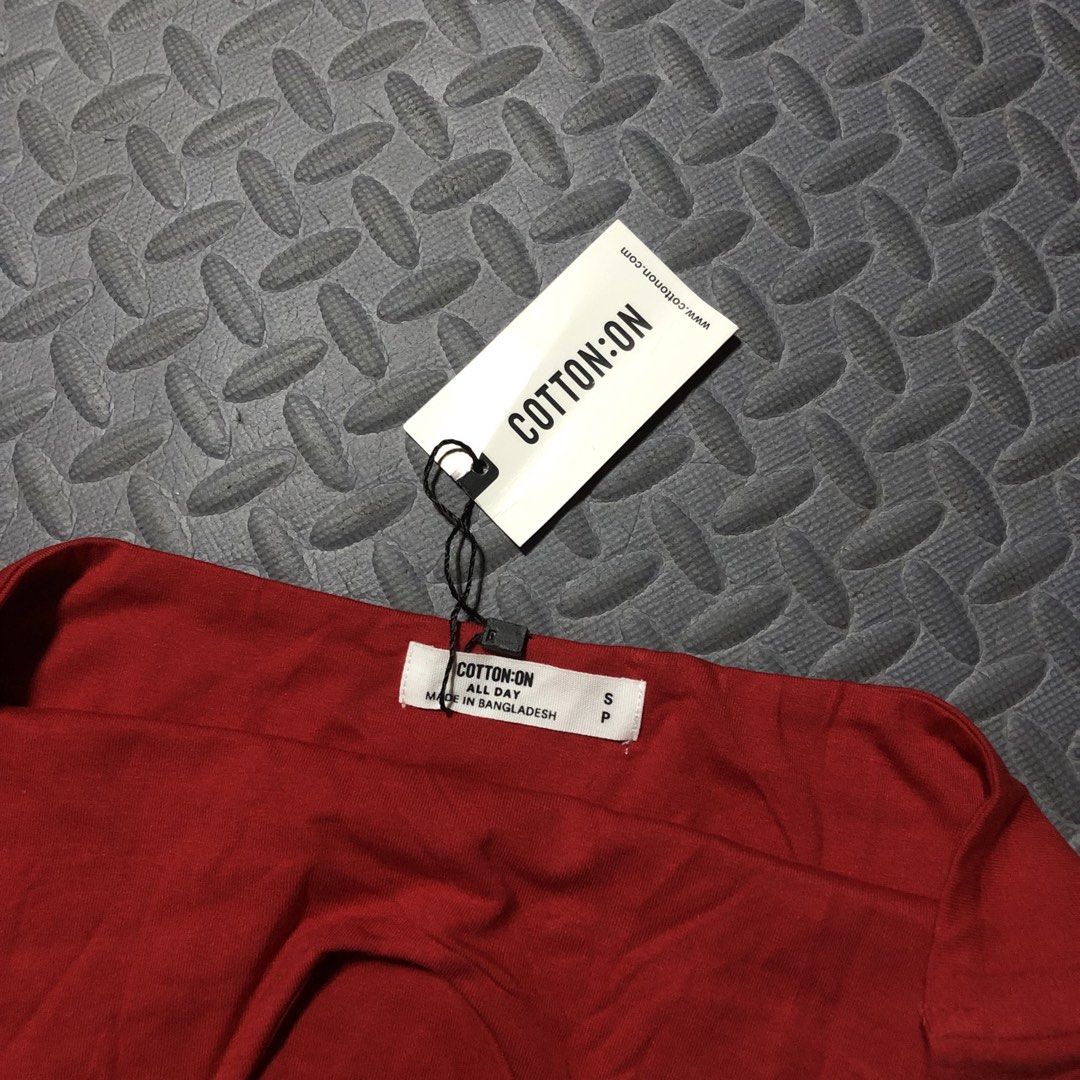 Cotton On Red Halter Top (Category: Sleeveless) located in Manila. Submitted by nadz.28 (Listing ID 1465845428, Image 3). Description: .