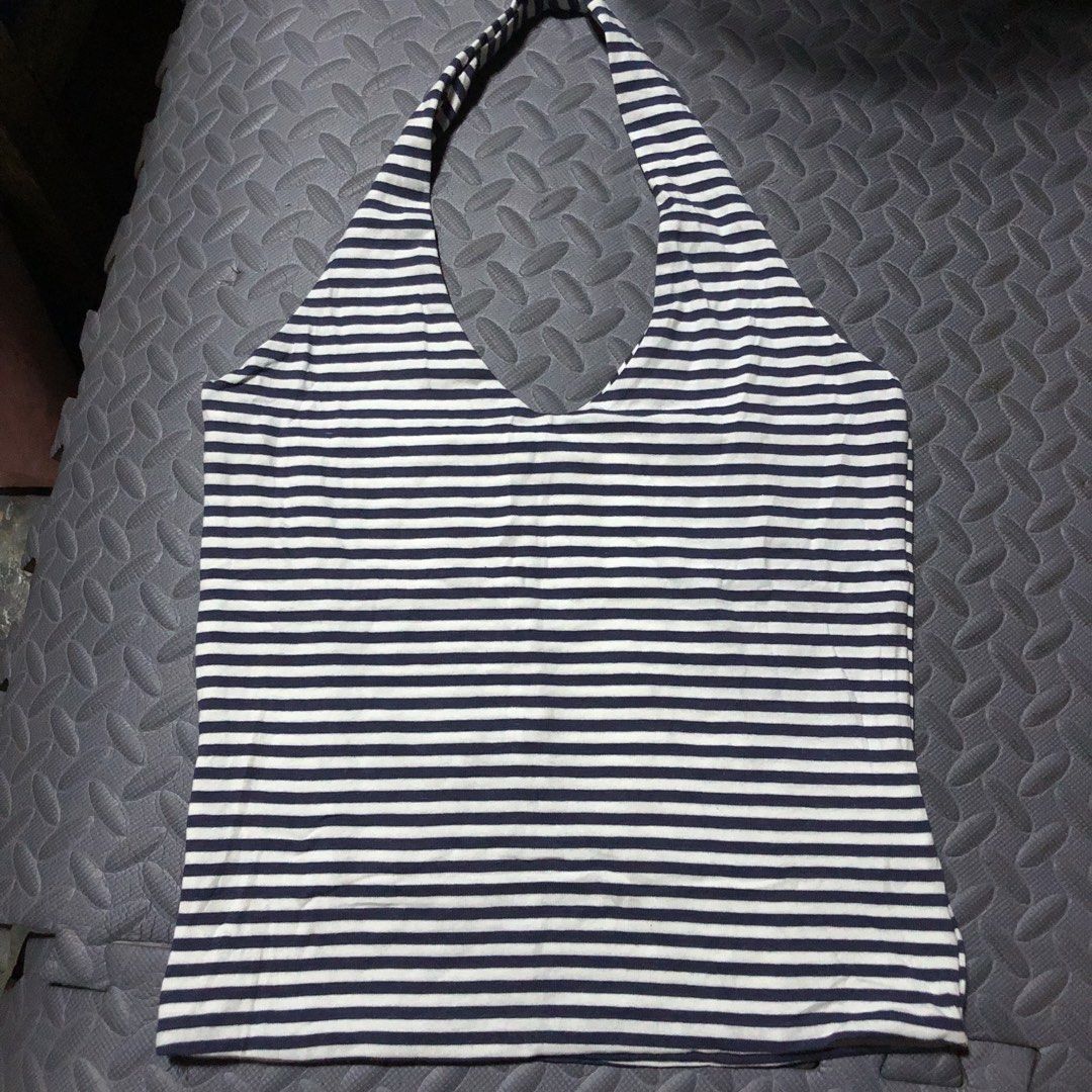 Cotton On Stripes Halter Top (Category: Sleeveless) located in Manila. Submitted by nadz.28 (Listing ID 1465845689, Image 1). Description: .